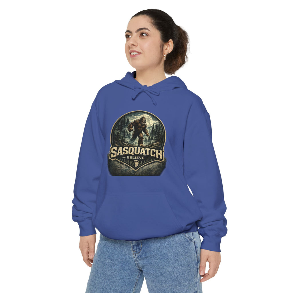 Sasquatch Graphic Hoodie – Vintage Bigfoot Adventure Sweatshirt