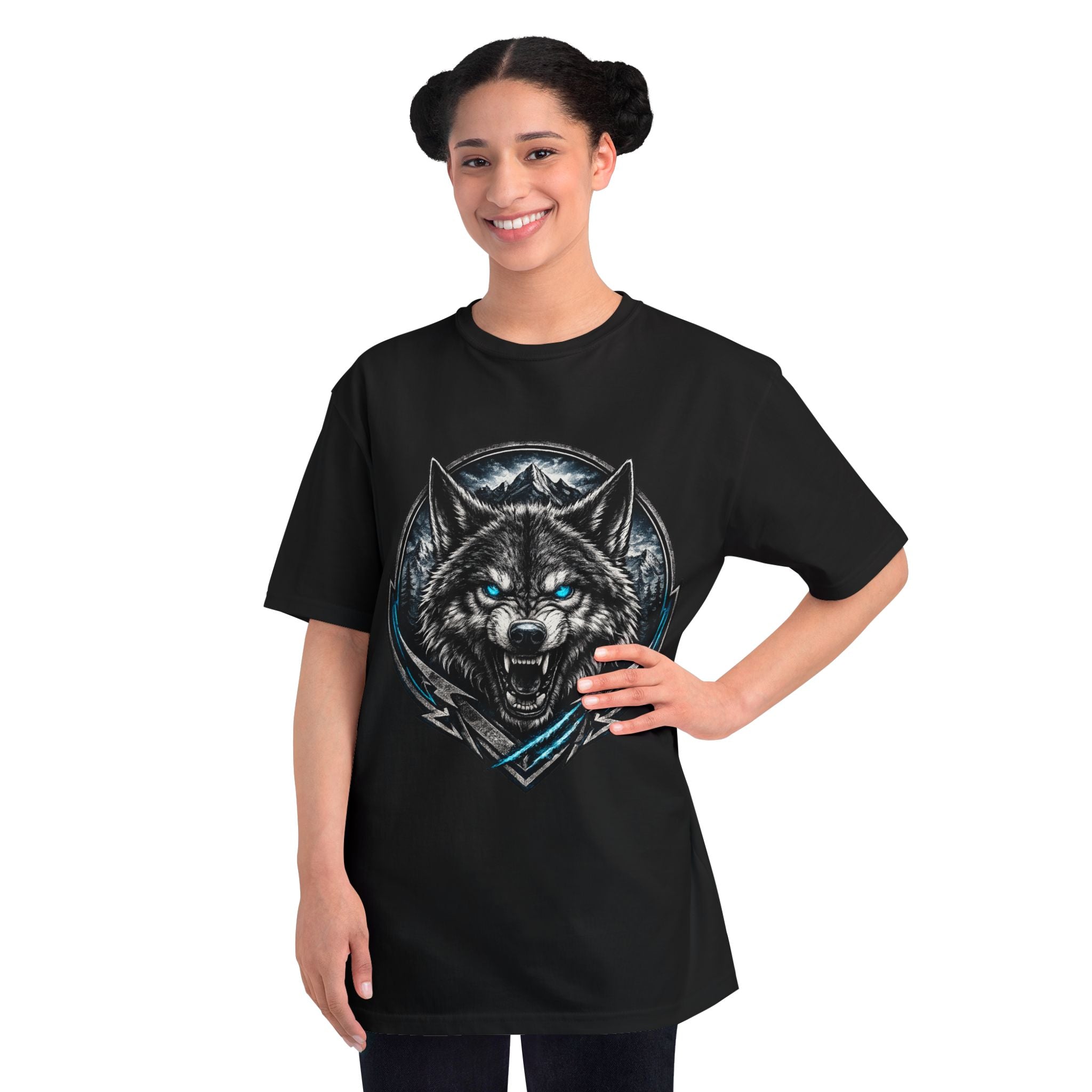 Wolf Head Graphic T-Shirt — Fierce Blue-Eyed Wolf Crest Tee