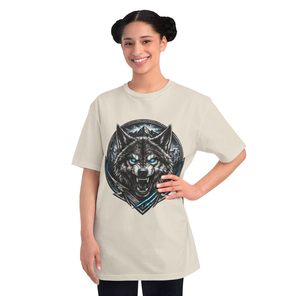 Wolf Head Graphic T-Shirt — Fierce Blue-Eyed Wolf Crest Tee