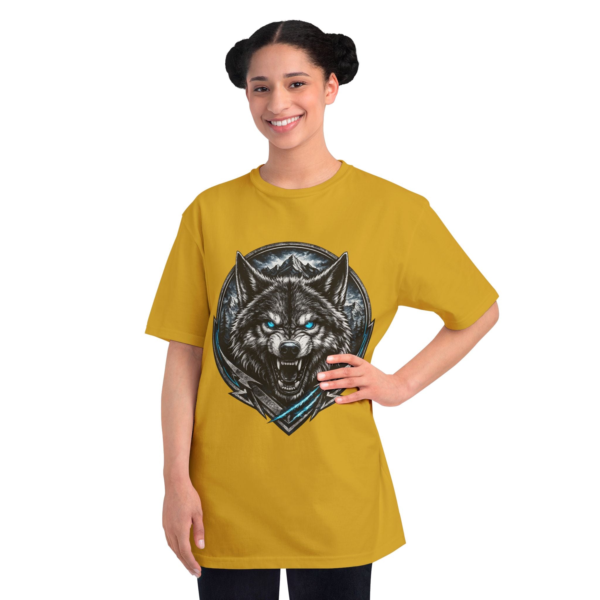 Wolf Head Graphic T-Shirt — Fierce Blue-Eyed Wolf Crest Tee