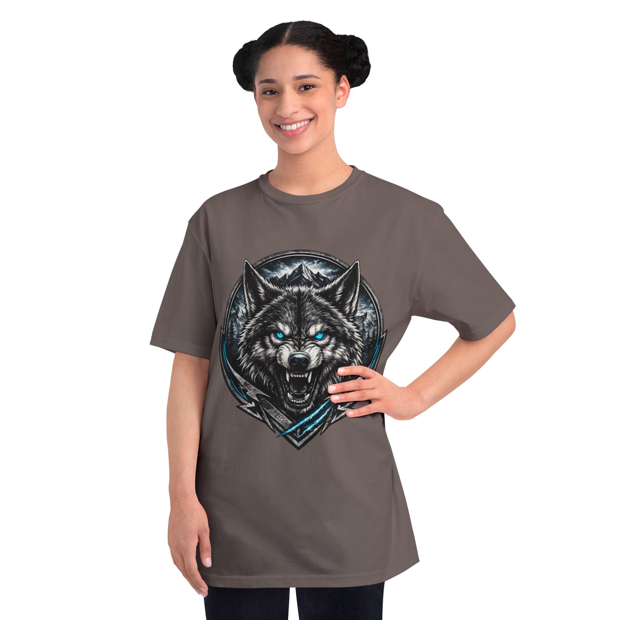Wolf Head Graphic T-Shirt — Fierce Blue-Eyed Wolf Crest Tee